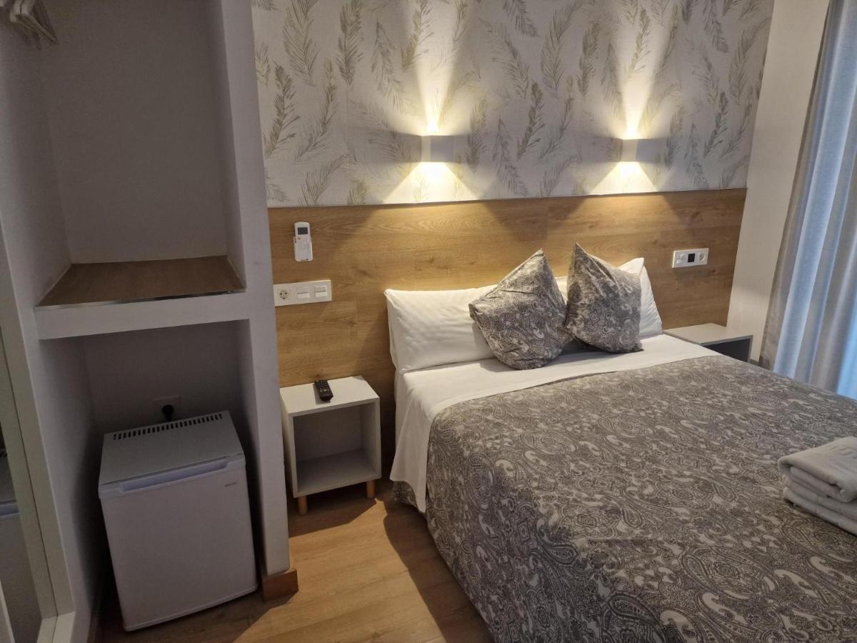 Hostal Esparteros Мадрид Екстериор снимка