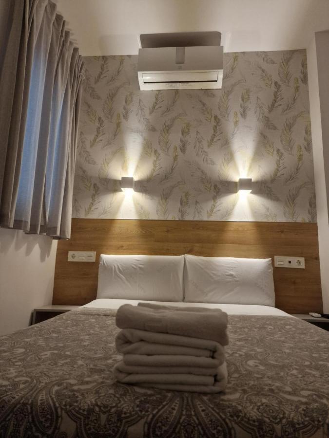 Hostal Esparteros Мадрид Екстериор снимка