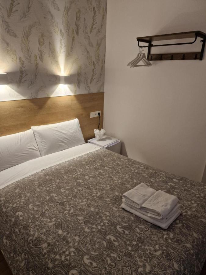 Hostal Esparteros Мадрид Екстериор снимка