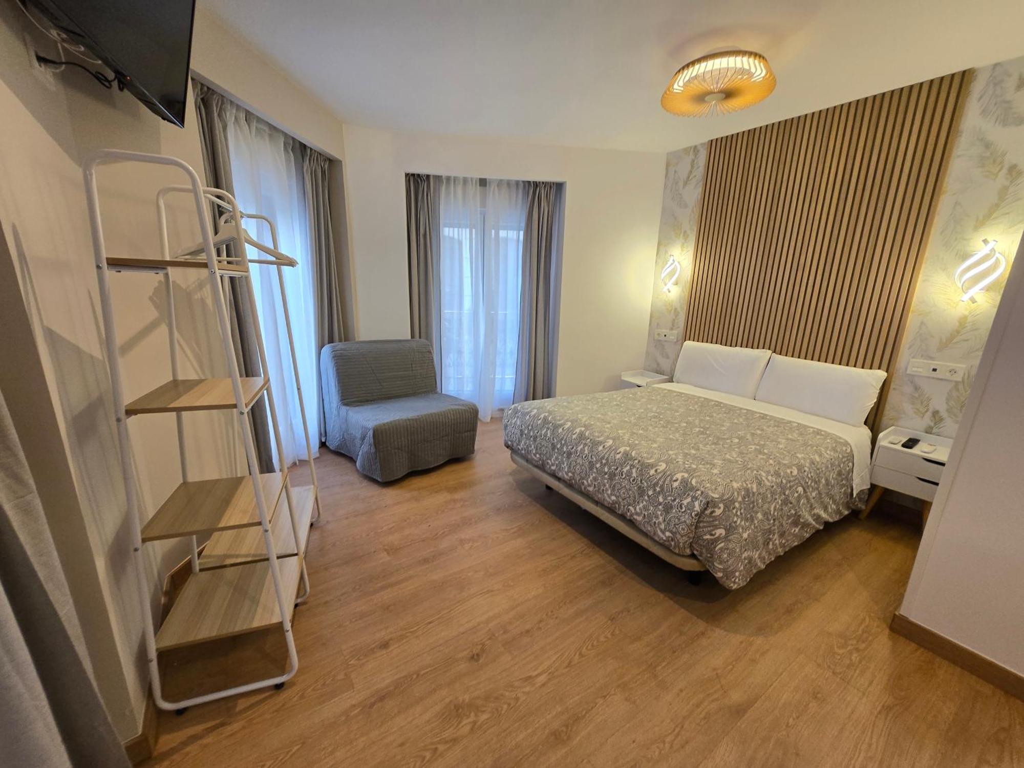 Hostal Esparteros Мадрид Екстериор снимка